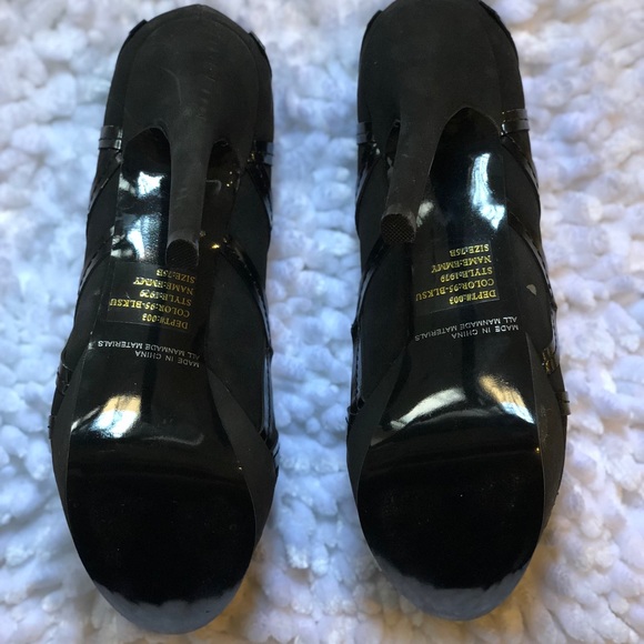 Black BAKERS heel. Size 7.5 - Picture 4 of 7